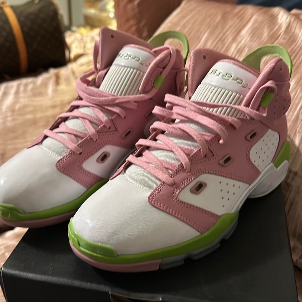 Jordan 6-17-23, size 7Y, pink/green/white